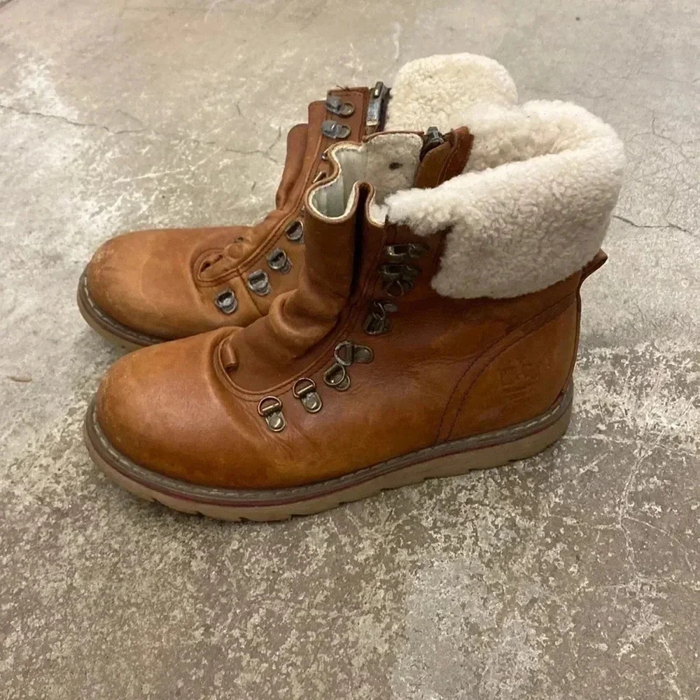 Royal  canadian booties‎